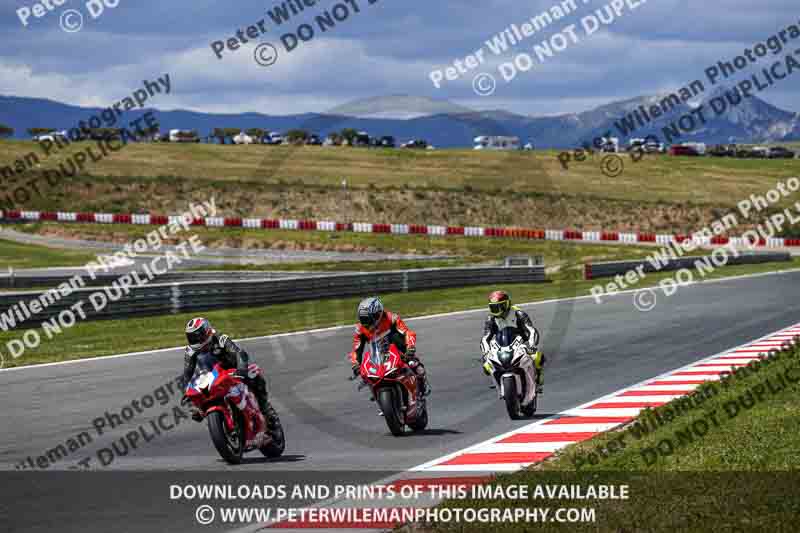 cadwell no limits trackday;cadwell park;cadwell park photographs;cadwell trackday photographs;enduro digital images;event digital images;eventdigitalimages;navarra;no limits trackdays;peter wileman photography;racing digital images;trackday digital images;trackday photos